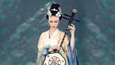 學(xué)化妝的發(fā)展前景如何？如何把自己的技術(shù)學(xué)的精髓?