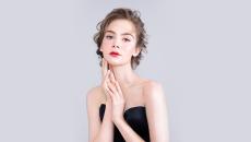 為什么都喜歡應聘化妝培訓學校畢業(yè)的同學？有哪些好處呢？