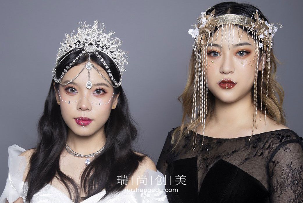 化妝師工資一般多少？決定工資的重要因素是什么？