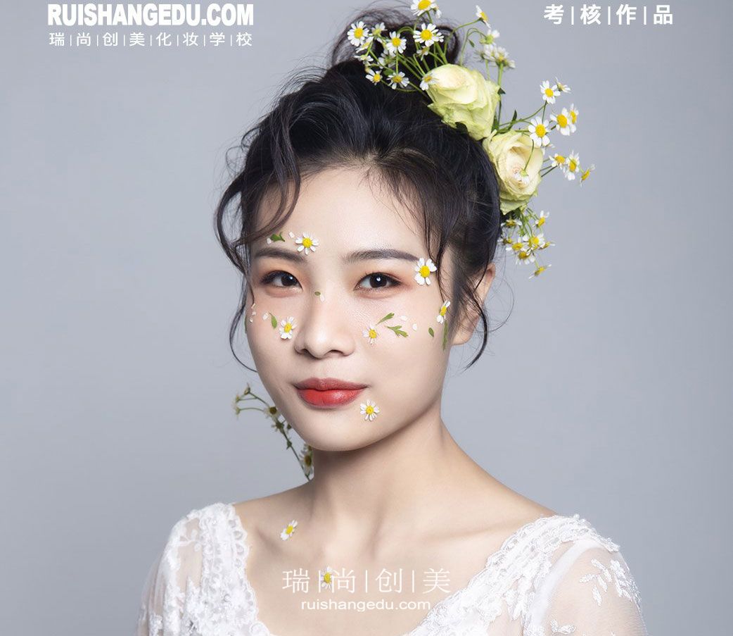 新娘化妝師如何入門(mén)呢？零經(jīng)驗(yàn)小白看！