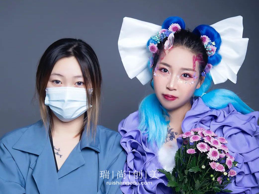 學(xué)化妝如何能夠快速學(xué)成上崗就業(yè)？