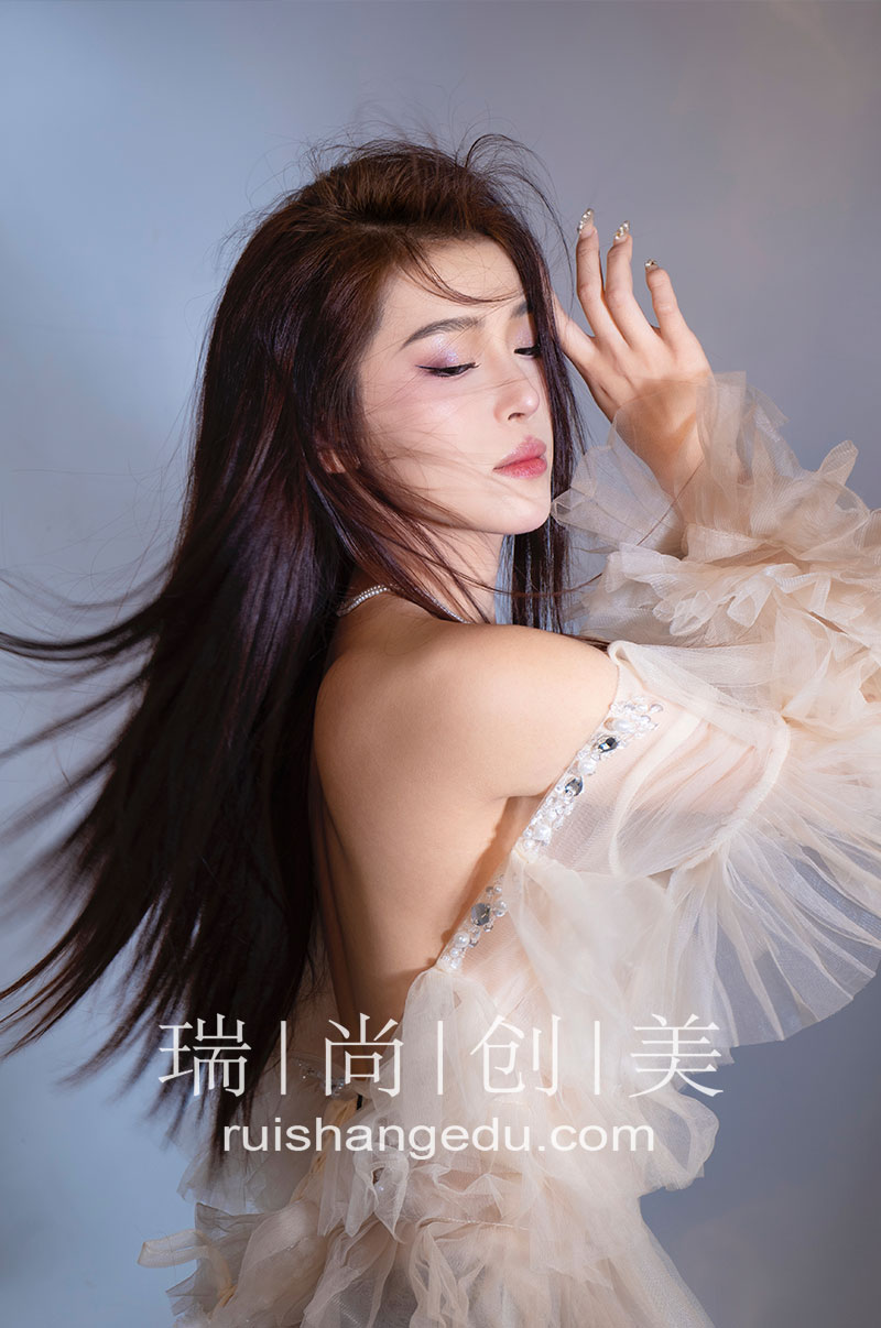 新手化妝師破圈指南：六大策略助你提升知名度，吸引源源不斷的客戶