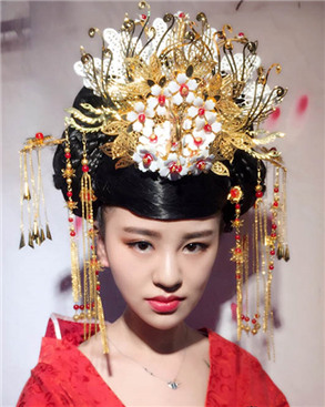 循序漸進(jìn)學(xué)化妝，瑞尚創(chuàng)美化妝培訓(xùn)推薦就業(yè)！