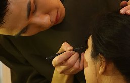 男生學(xué)彩妝好嗎？會(huì)不會(huì)被歧視？