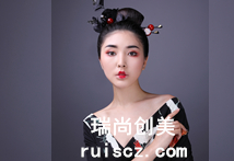 彩妝天賦，還原真我，定義新時尚