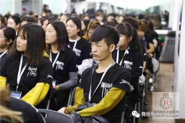 新生開學(xué)：讓平凡的人生，綻放新的光彩！
