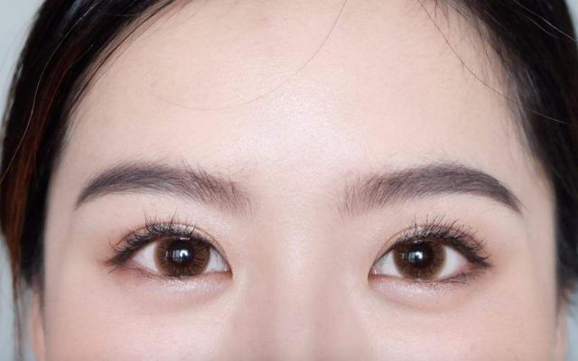 換個眉形就能改變臉型？這大概是便宜的