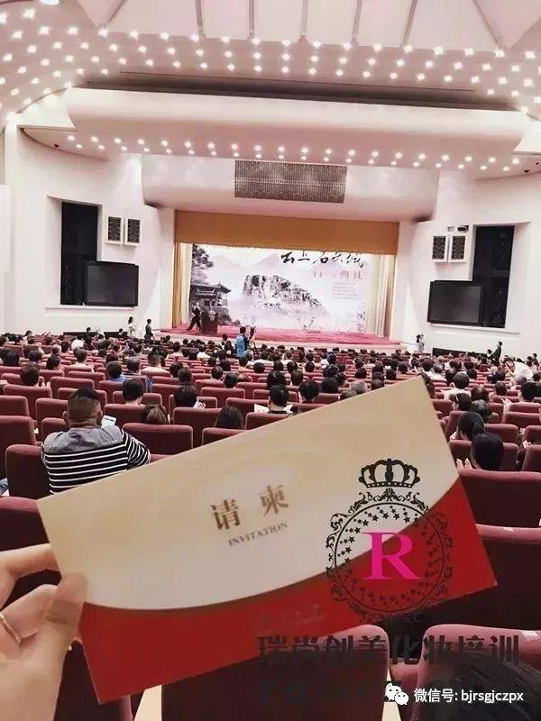 畢業(yè)生招聘：高薪差距，源于你選擇的方向！