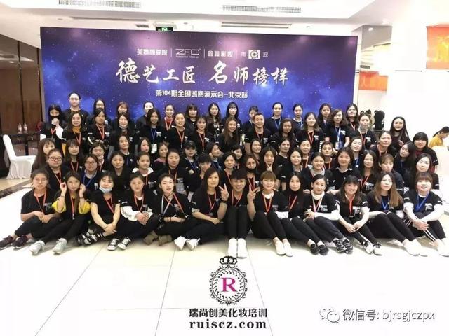 畢業(yè)生招聘：高薪差距，源于你選擇的方向！