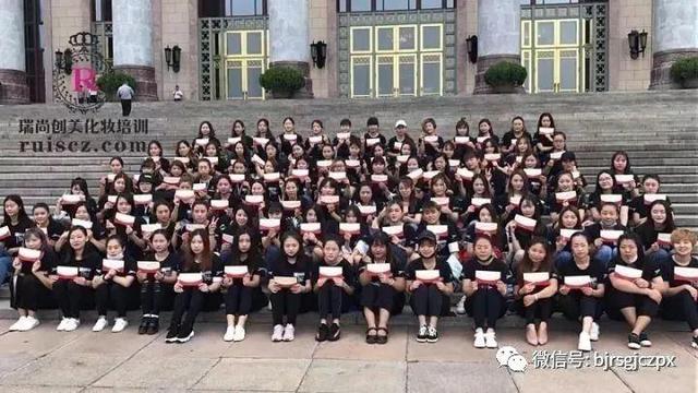 畢業(yè)生招聘：高薪差距，源于你選擇的方向！