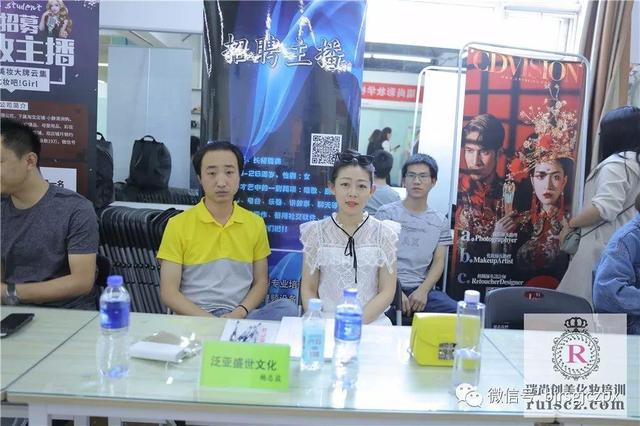 校招進(jìn)行時(shí)：百家校企合作，就業(yè)無憂！
