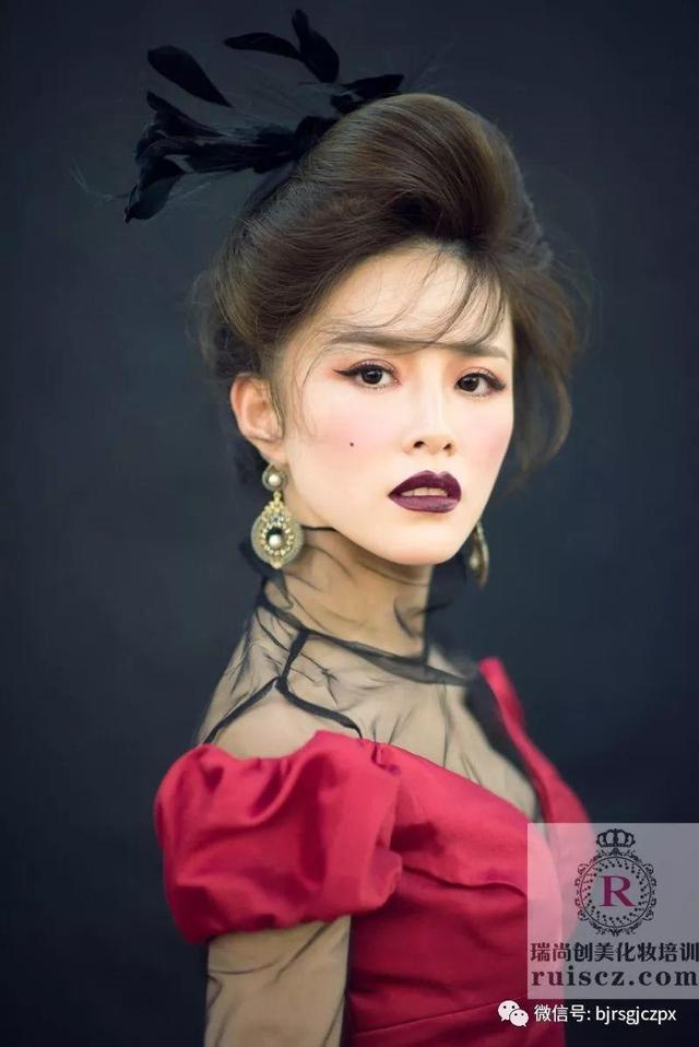校招進(jìn)行時(shí)：百家校企合作，就業(yè)無憂！