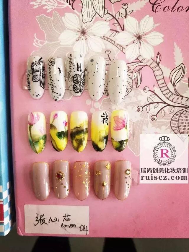 新生入學&老生月考：年輕nice有實力，熱愛化妝沒道理！