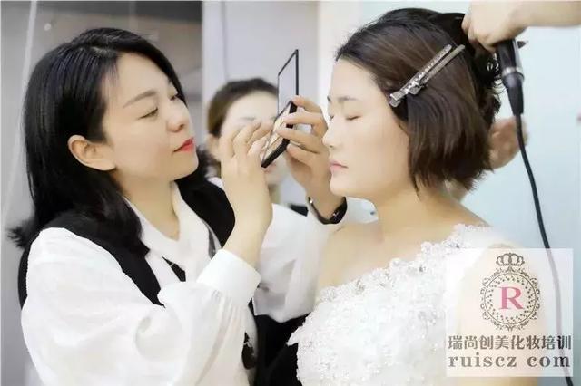 越努力越幸運(yùn)，學(xué)出你的不一young！