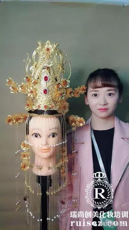 化妝師必備的高配手藝活兒，高端飾品制作