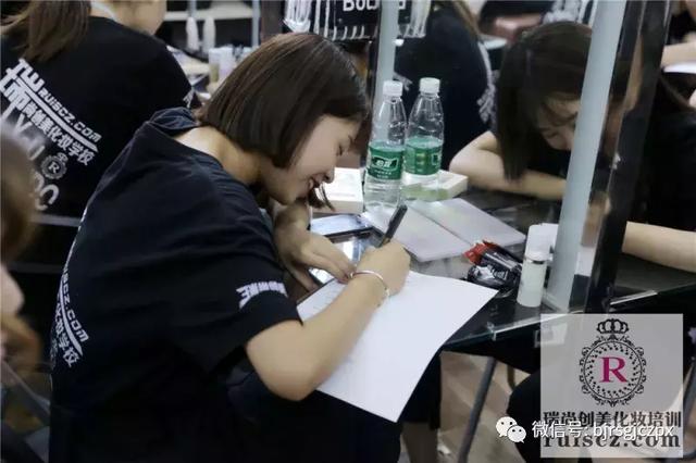 「月考預(yù)告」所謂捷徑，不過(guò)是踏實(shí)走好每一步！