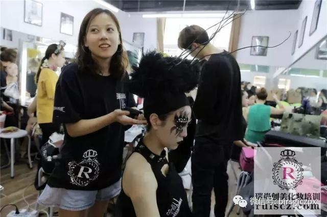「月考預(yù)告」所謂捷徑，不過(guò)是踏實(shí)走好每一步！