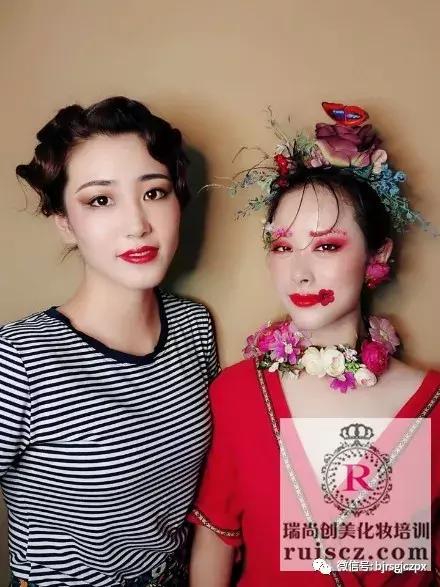 「學員月考」玩轉色彩：時尚&白紗，你pick哪個？