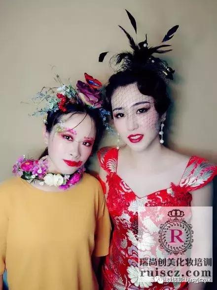 「學員月考」玩轉色彩：時尚&白紗，你pick哪個？