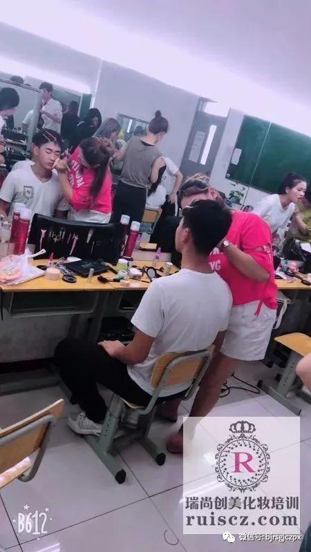 「學員實習」都是零基礎(chǔ)，憑什么他們這么優(yōu)秀？
