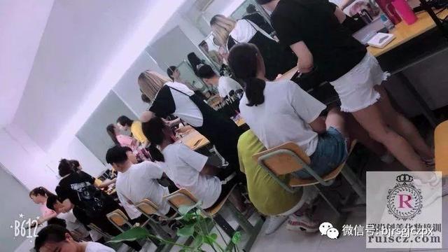 「學員實習」都是零基礎(chǔ)，憑什么他們這么優(yōu)秀？