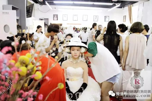 官方發(fā)糖｜“校園杯”新娘大賽，您的花絮到了，請查收！