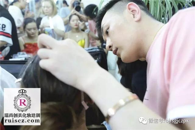 化妝師提升段位的大招，直接又簡單！