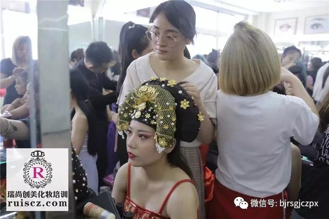 化妝師提升段位的大招，直接又簡單！