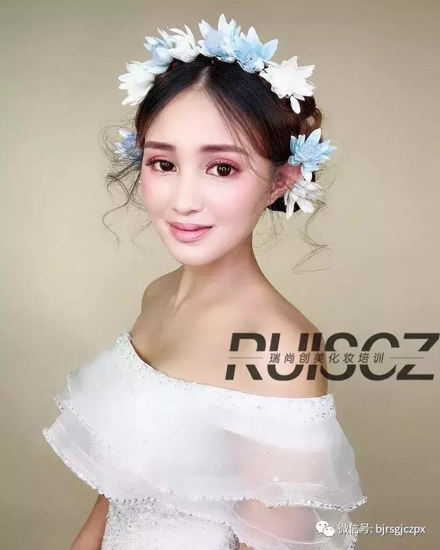 仙仙美美的花嫁新娘，甜美妝面新感覺(jué)！