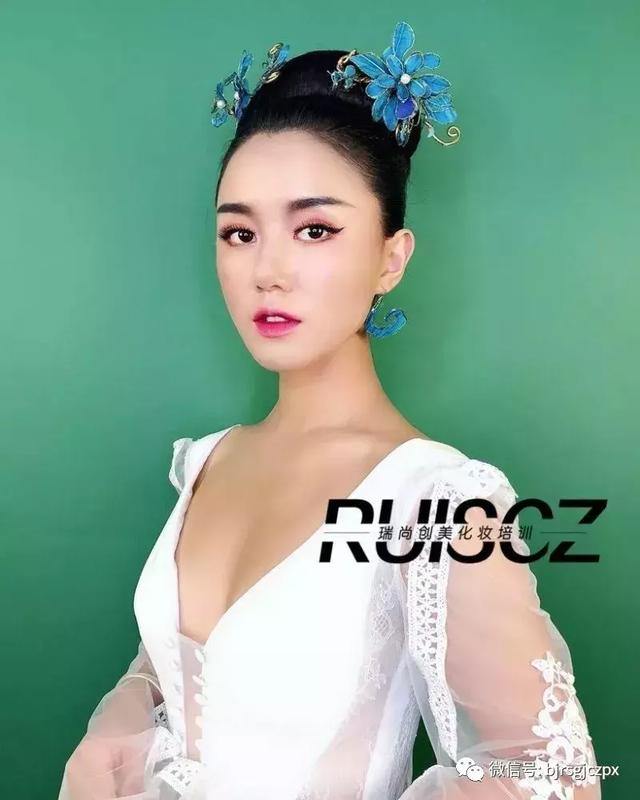 三大校區(qū)同期開學，逐夢美業(yè)未來可期！