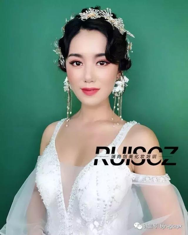 三大校區(qū)同期開學，逐夢美業(yè)未來可期！
