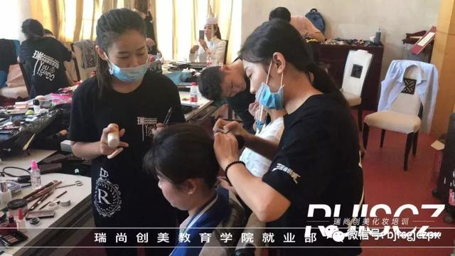 越簡單的妝容越考驗技術(shù)，實戰(zhàn)才是硬道理！