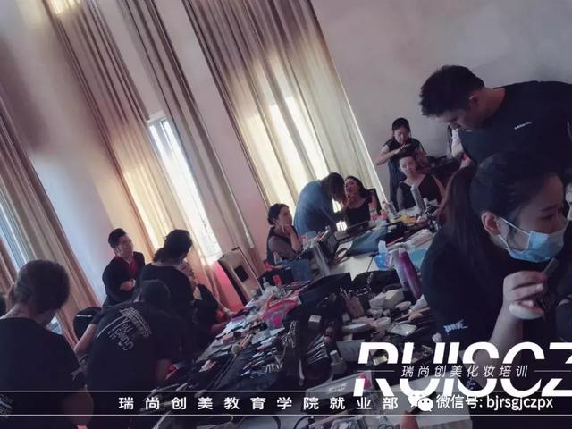 越簡單的妝容越考驗技術(shù)，實戰(zhàn)才是硬道理！