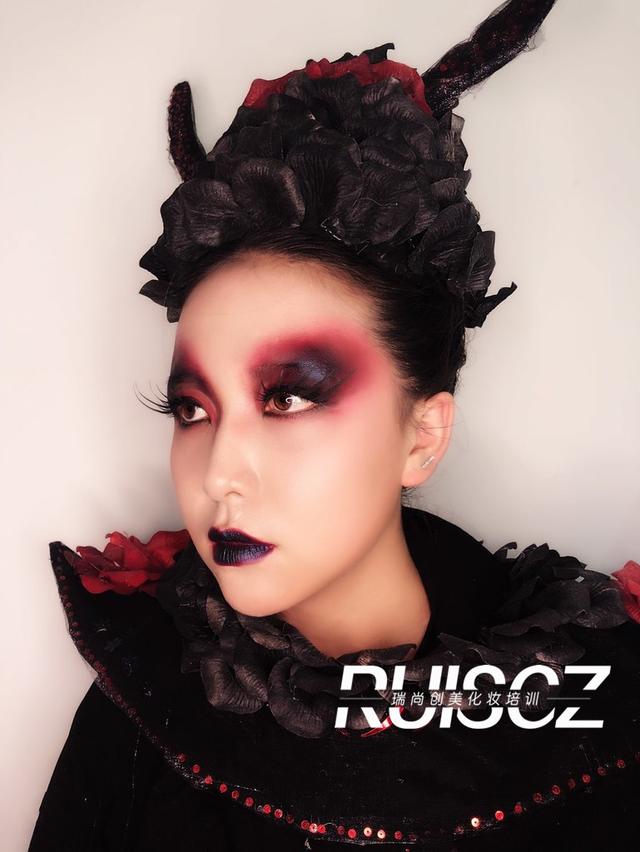 學(xué)員考核進行時，什么樣的作品更加“有看頭”？