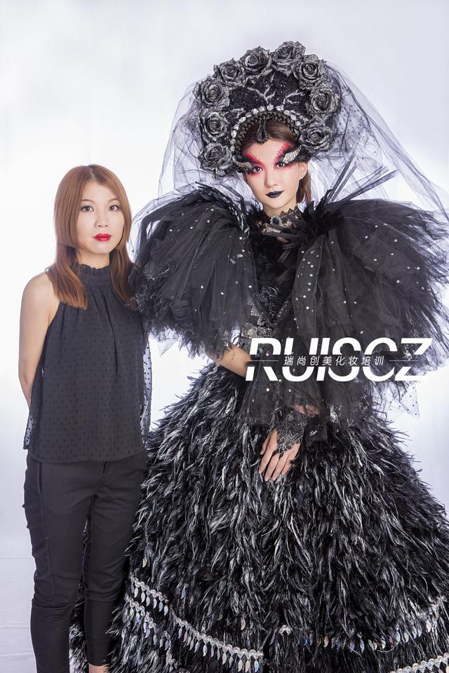 顏值攻勢(shì)再來(lái)一波，大賽高清定妝照繼續(xù)放送！