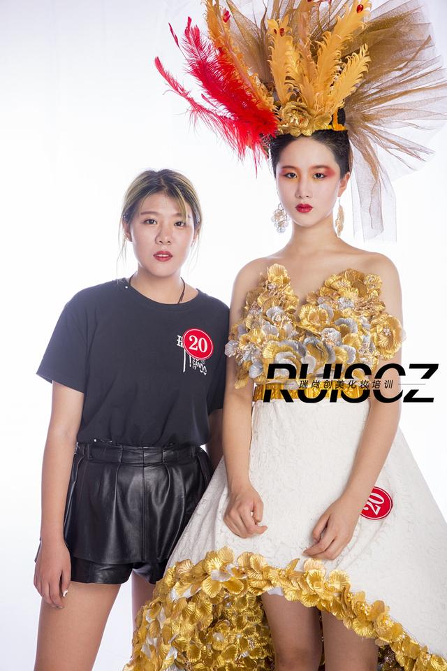 顏值攻勢(shì)再來(lái)一波，大賽高清定妝照繼續(xù)放送！