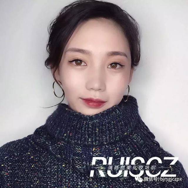 秋冬超搶戲的質(zhì)感職業(yè)妝，安排上了！