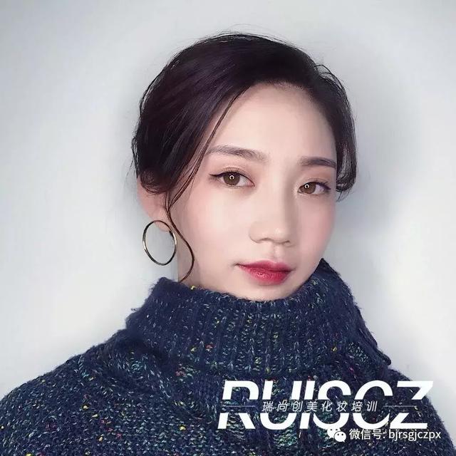 秋冬超搶戲的質(zhì)感職業(yè)妝，安排上了！