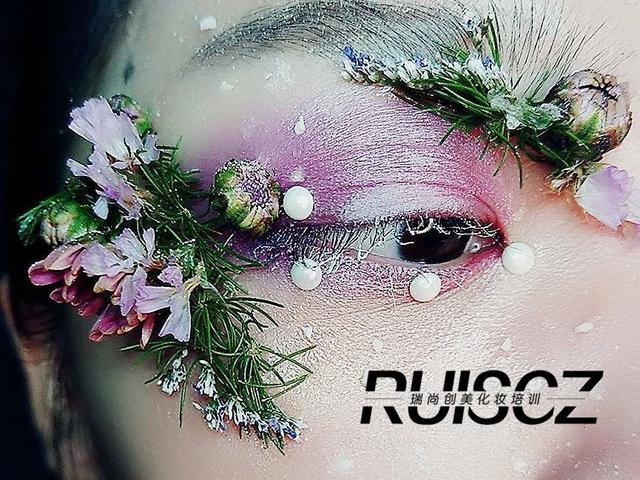 時尚班月考：不按套路出牌，才是真創(chuàng)意