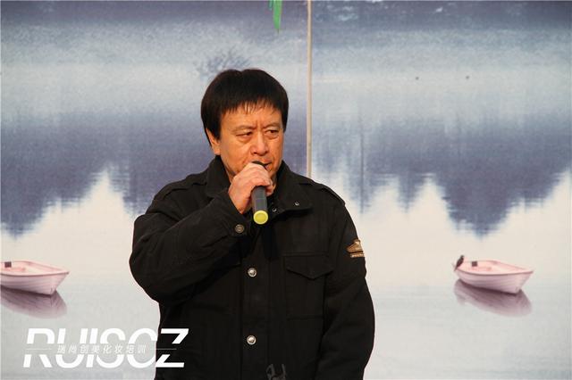 警鈴響徹！校園“生死逃亡”正式上演！