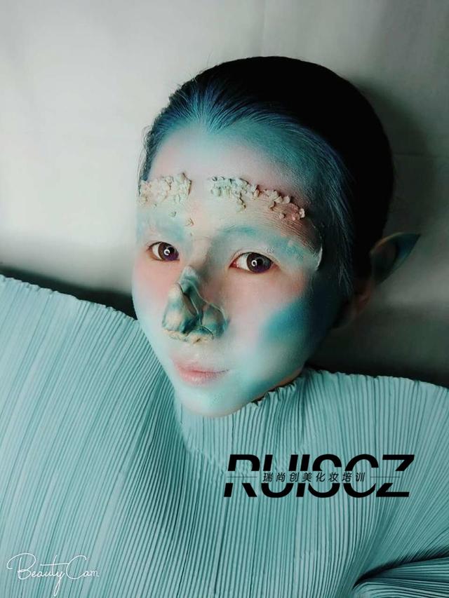 快速成妝的噴槍化妝，讓化妝師有前途更有錢(qián)途！
