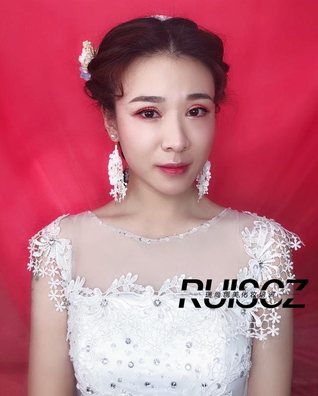 跟妝老司機(jī)的新娘早妝，大有不同！