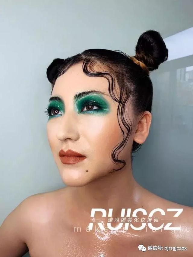超搶鏡的創(chuàng)意妝容，給妝容帶來新的靈感