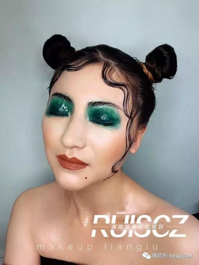 超搶鏡的創(chuàng)意妝容，給妝容帶來新的靈感