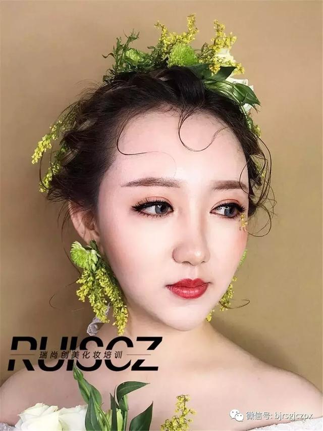 課堂妝精美起來，一點(diǎn)不輸高級(jí)樣片！