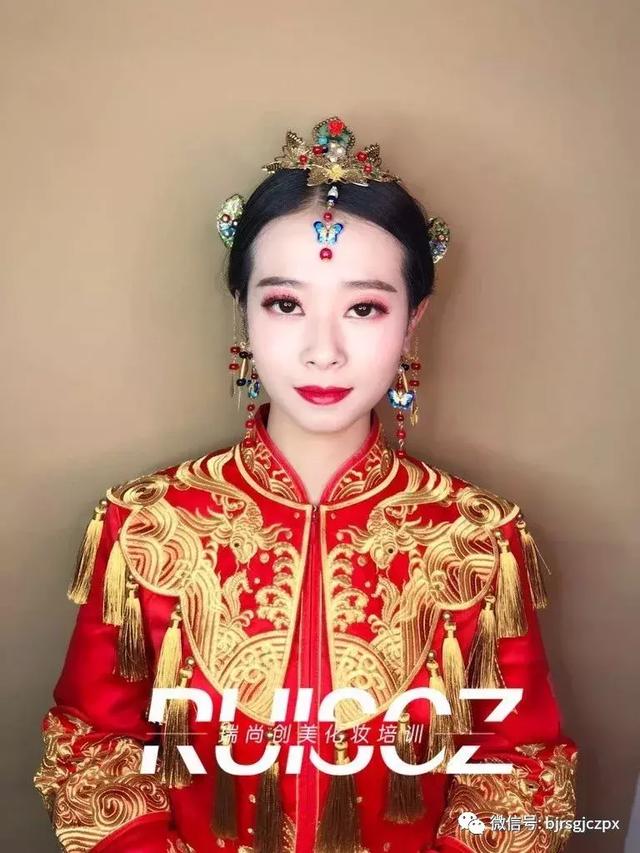 學員月考作品欣賞:不同風格的新娘造型