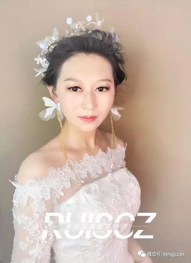 學員月考作品欣賞:不同風格的新娘造型