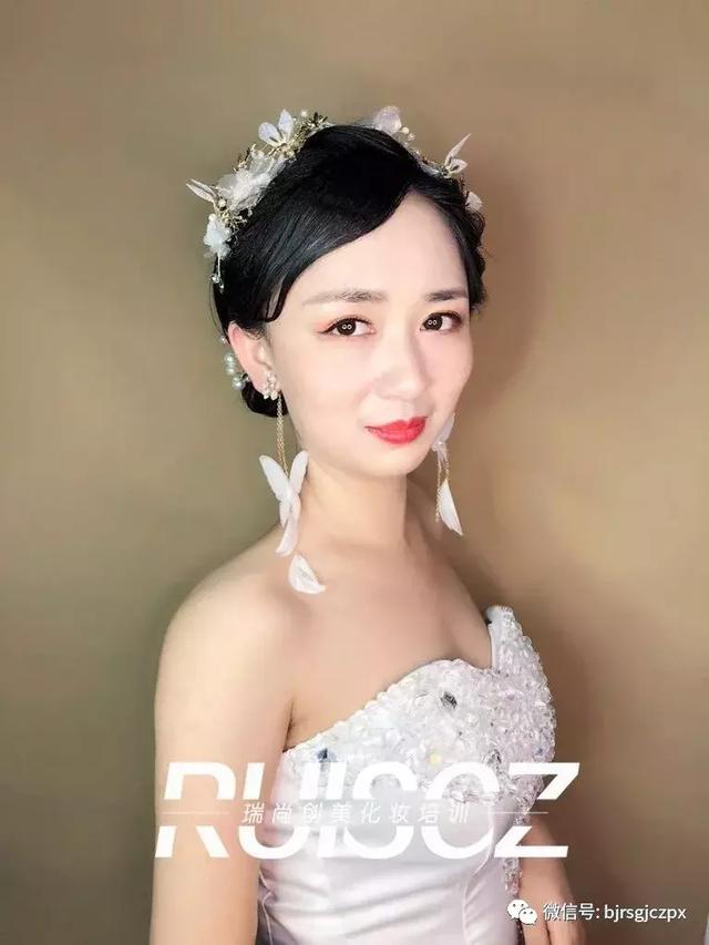 學員月考作品欣賞:不同風格的新娘造型