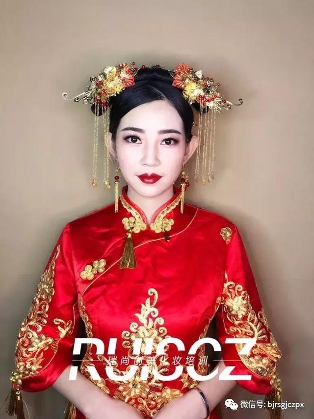 學員月考作品欣賞:不同風格的新娘造型