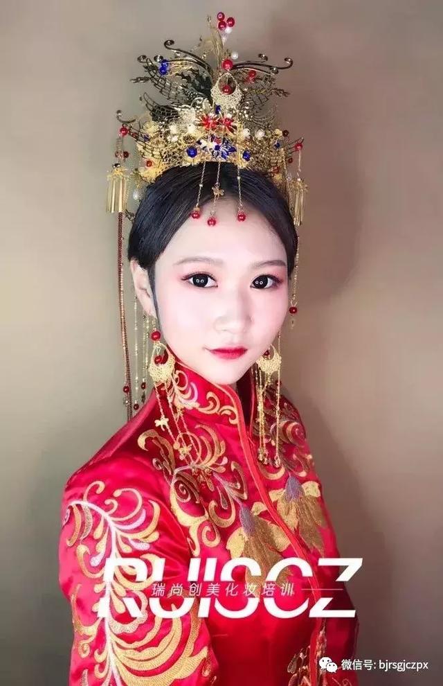 學員月考作品欣賞:不同風格的新娘造型
